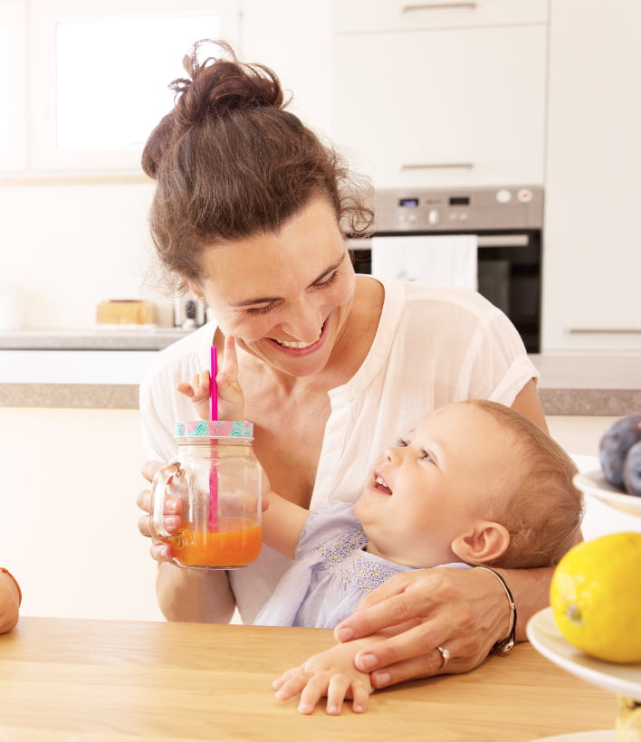 Çocuklu anne Lavita'yı içiyor