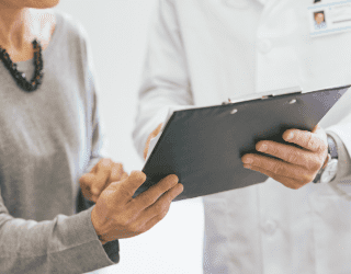 lavita faydalı mı Kadın bir doktordan rapor alıyor